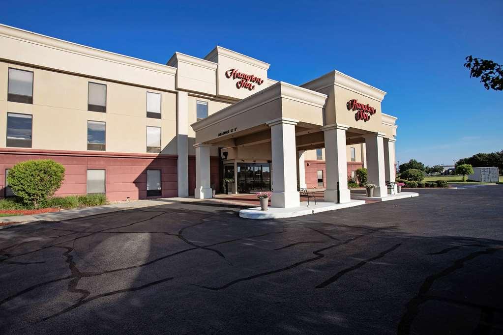 Hampton Inn Moultrie Exterior photo